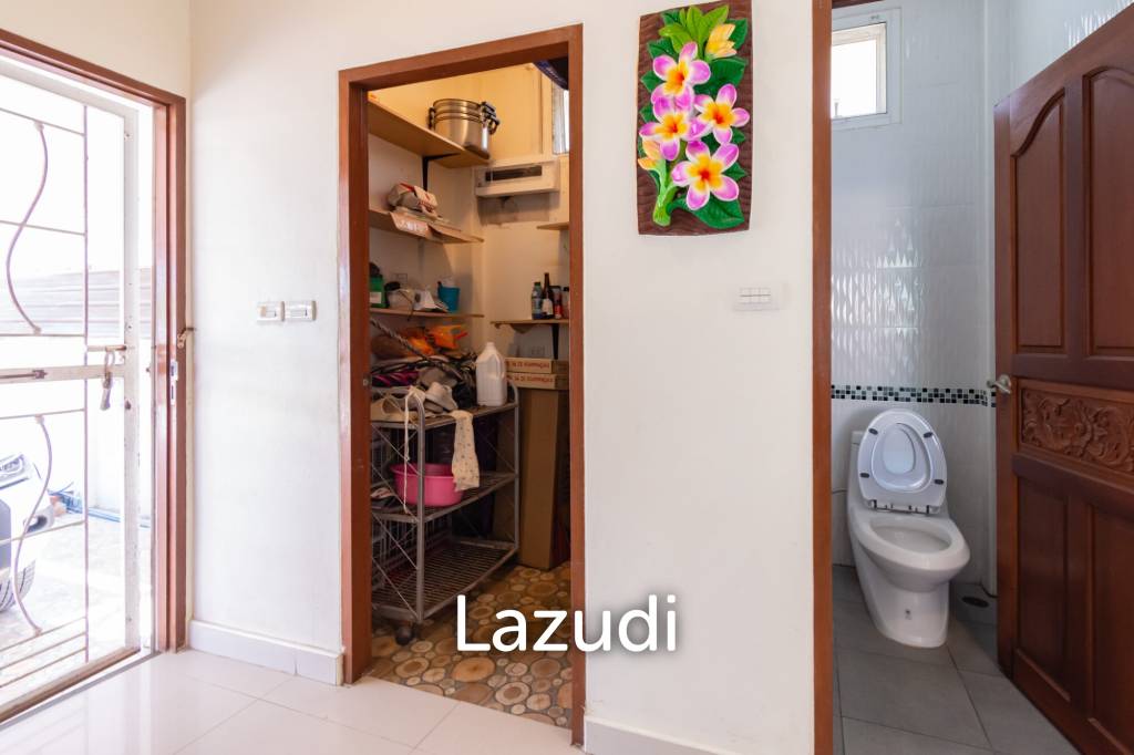 รูป SINGLE HOUSE ON SOI 88 : 4 bed on good location - รูปที่ 25/32