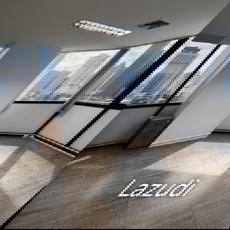 รูป Modern Furnished Office Space in Khlong Tan Nuea Bangkok - รูปที่ 26/28