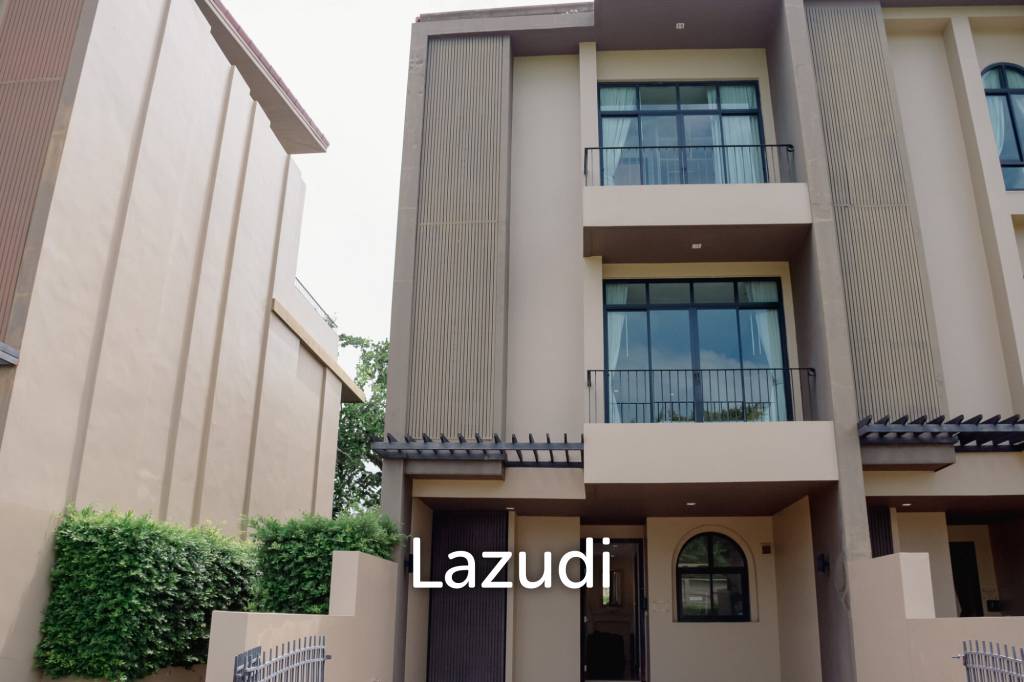 รูป AMORE : Chic 3 Story Townhouse in Hua Hin 112 - รูปที่ 2/42
