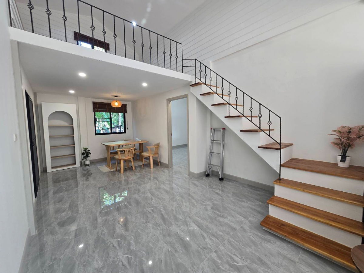 รูป บ้านเดี่ยวชั้นเดียว แต่งใหม่ทั้งหมด กว้าง สวยมาก หมู่บ้าน แสงอรุณ รีโนเวทใหม่ทั้งหลัง ถนนรามอินทรา ซอย68 แยก7 คันนายาว มีชั้นลอยกว้างขวาง - รูปที่ 21/43