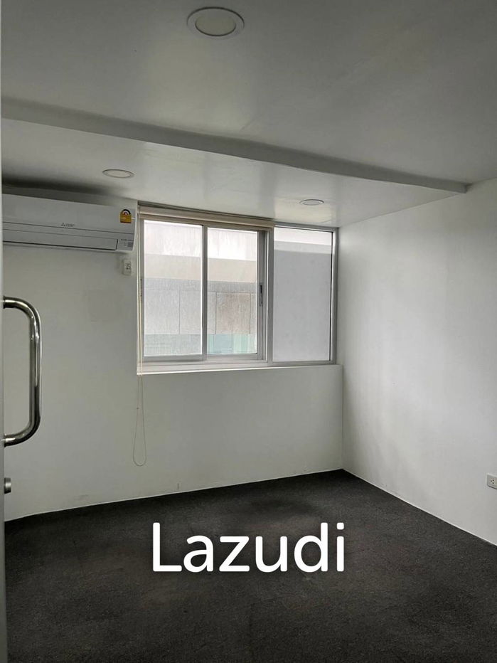 รูป สำนักงานให้เช่ากว้างขวาง ใจกลางสาทร ใกล้ BTS ช่องนนทรี - รูปที่ 4/8