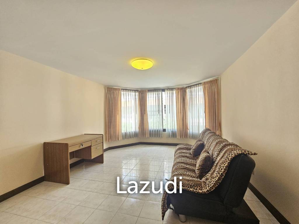 picture BAAN SUKSAMRAAN :  3 Storey townhouse near town and beach - 11/41