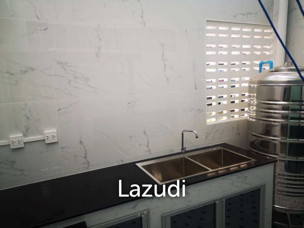 รูป พื้นที่ค้าปลีก 2 ชั้นพร้อมการตกแต่งบางส่วนในย่านทุ่งวัดดอน สาทร - รูปที่ 4/6