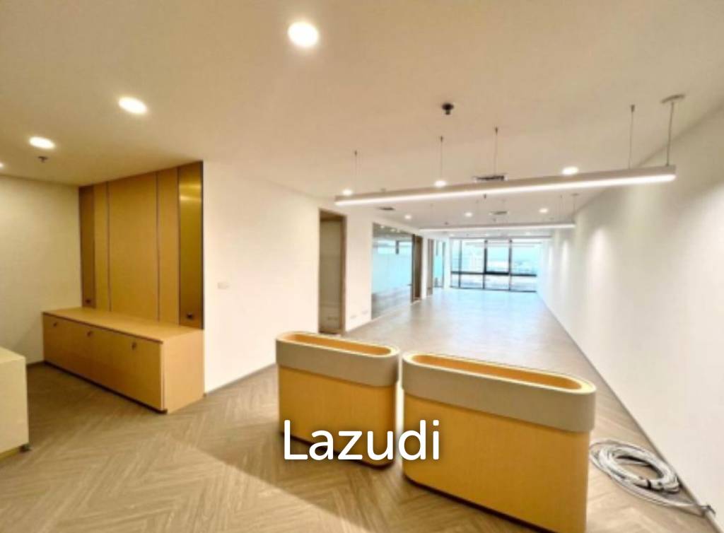 picture Spacious Office Space for Sale at Interlink Tower - 5/6