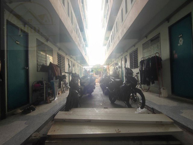 picture Cheap Old Dormitory for Sale, 5 Floors, 2 Buildings, 145 Rooms, THB 35 Million, Land Size 260.7 sq.w., Bang Phli Industrial Estate, Samut Prakan - 4/23