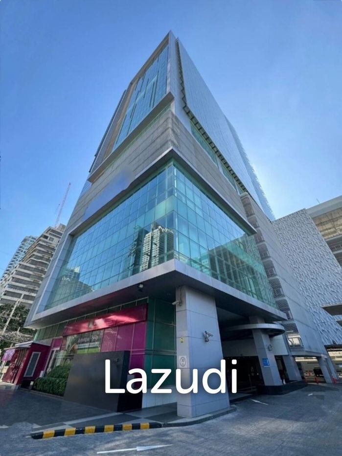 picture Spacious Modern Office in Sathorn Bangkok - 4/5