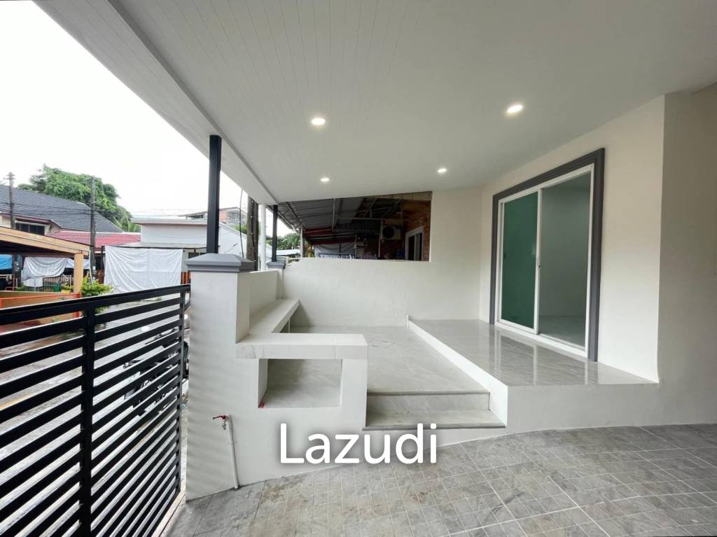 picture 3-Bedroom Townhouse For Sale In Wichit, Phuket - 13/15