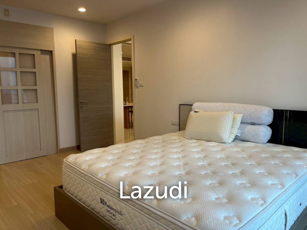 picture Luxurious High-Rise Condo in Supalai Riva Grande - 7/20
