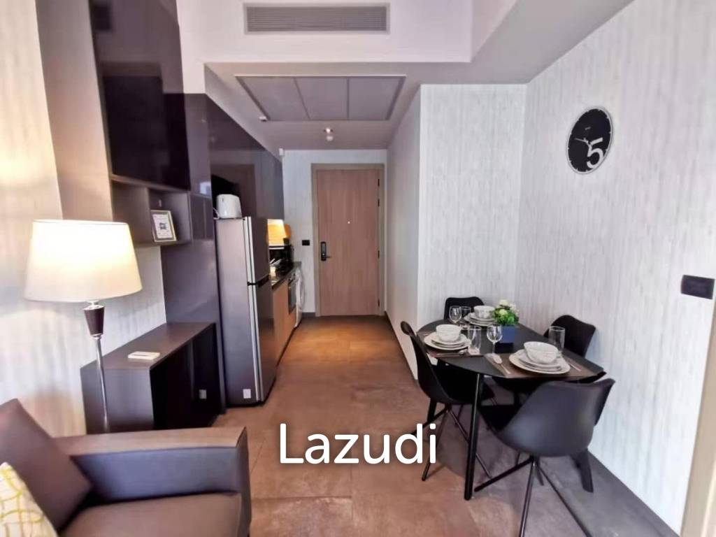 picture The Lofts Asoke: 1-Bedroom Condo with City View - 6/13