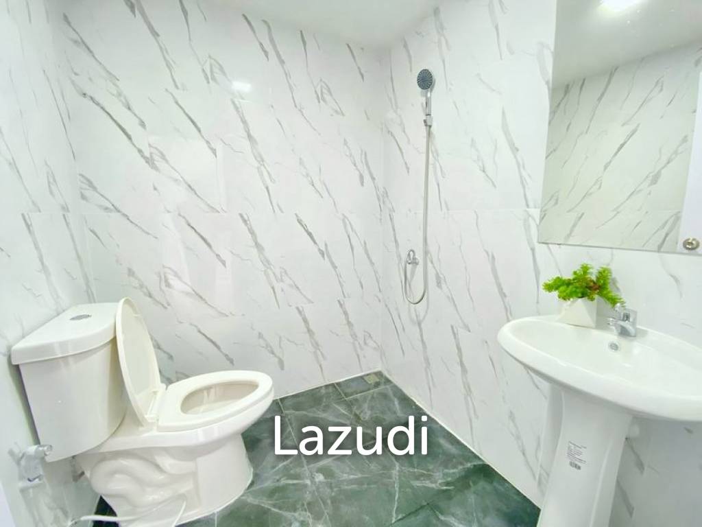 picture 2 Bedrooms 2 Bathrooms 200 SQ.M. Townhome In East Pattaya - 9/16