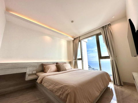 For Rent Luxury Condo - The Riviera Monaco Floor 40th, Seaview, Fully Furnished