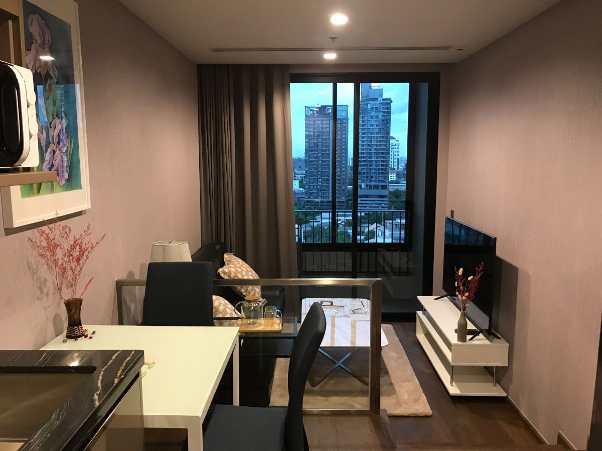picture 🔥Hot Deal🔥 For Rent 📌 IDEO Q Sukhumvit 36 (Line ID: @arent) Negotiable price! ✅ We also manage many other projects great deals on every rental! - 1/3