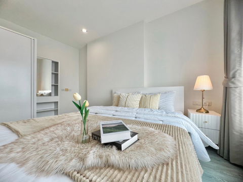 ให้เช่า คอนโดริชพาร์คทริปเปิ้ลสเตชั่น ห้องวิวตึกสูง ใกล้สถานีรถไฟฟ้าหัวหมาก