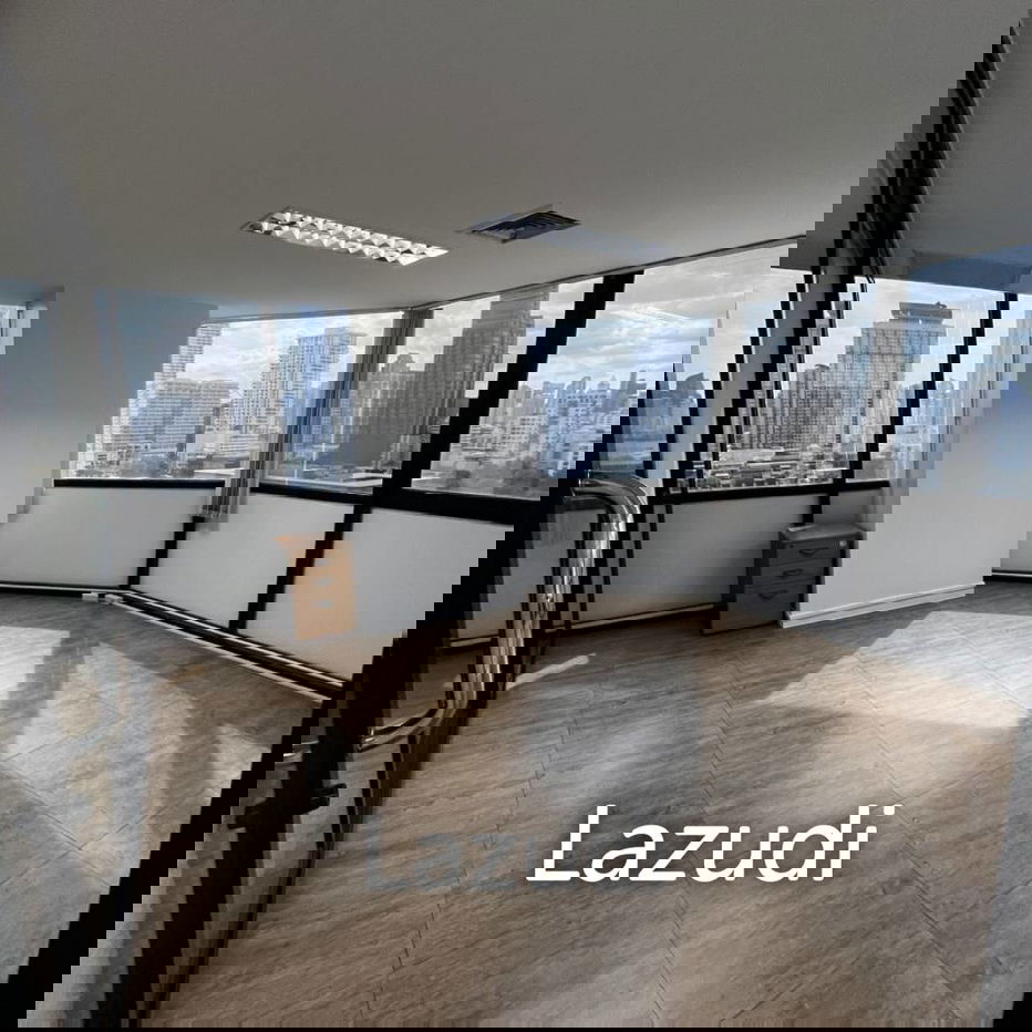 รูป Modern Furnished Office Space in Khlong Tan Nuea Bangkok - รูปที่ 15/28