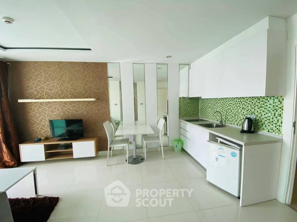 picture 1-BR Condo at Amazon Residence Pattaya Condominiums close to Pattaya (ID 2375394) - 8/9