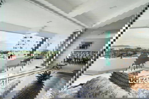 เพนท์เฮาส์ดูเพล็กซ์สุดหรูพร้อมวิวทะเล - พัทยา