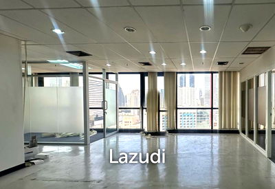 เช่าสำนักงาน ถนนสีลม : สำนักงานให้เช่าไม่มีเฟอร์นิเจอร์ที่สุริยวงศ์ บางรัก กรุงเทพฯ