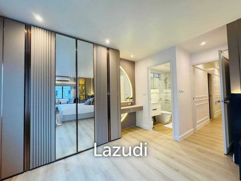 picture Chic 2BR Condo in Fortune Condo Town Bangkok - 23/27