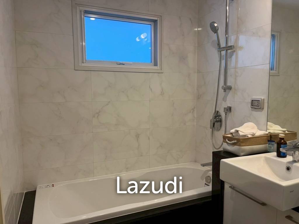 picture Luxurious High-Rise Condo in Supalai Riva Grande - 19/20