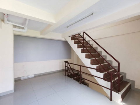 picture FOR SALE  COMMERCIAL BUILDING PROPERTY  3190000 BAHT. - 6/8