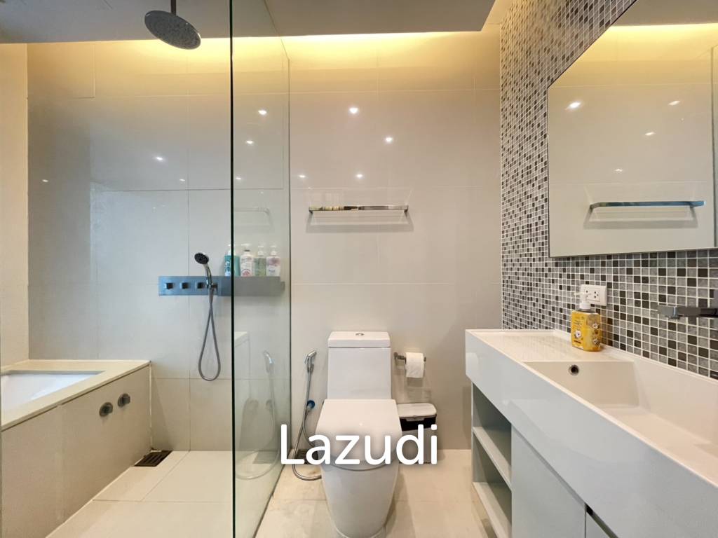 picture 53 Sqm 1 Bed 1 Bath Condo For Sale in The Room Sukhumvit 21 - 12/14