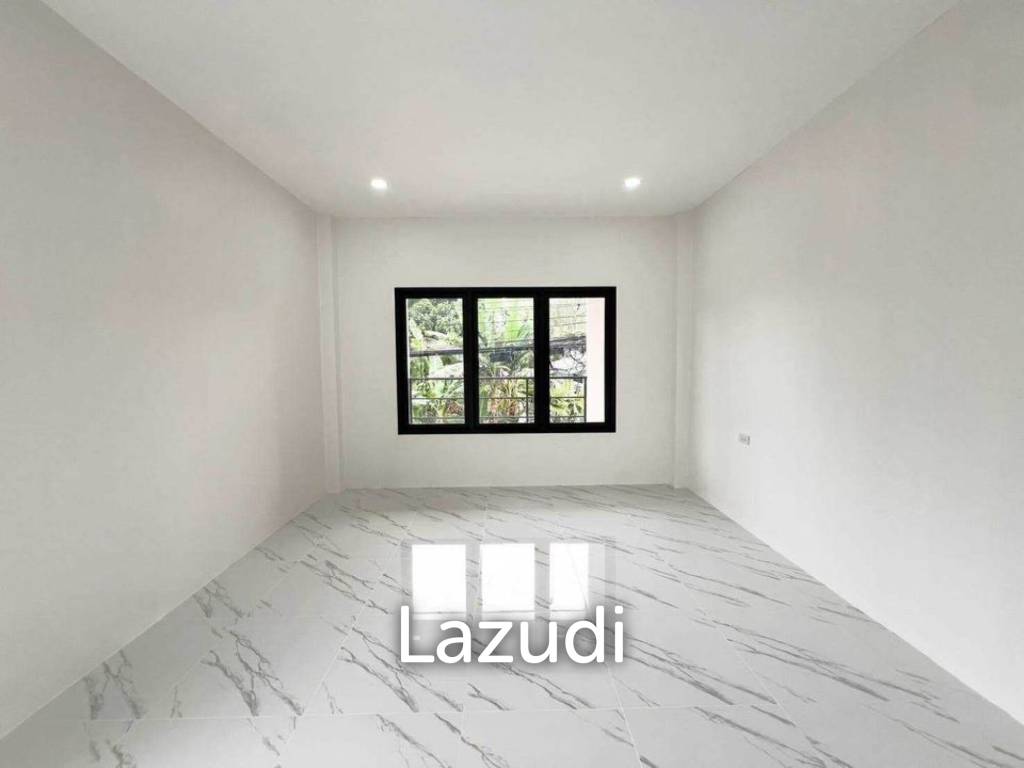 รูป Renovated 4-Bedroom House for Sale Near Robinson Thalang - รูปที่ 12/20