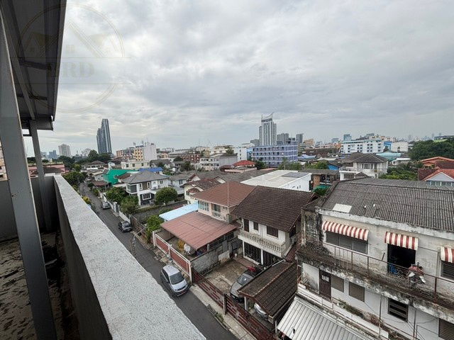 picture Urgent Sale: 4-Storey Apartment, 33 Rooms, THB 12 Million Ladprao 136, Bang Kapi, Bangkok   - 9/19