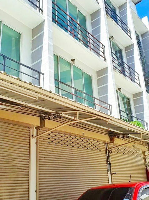 picture RAMA5 4-story commercial building for rent with rooftop Lotus NakhonIn 1.6km. Makro Nakhon In 2.5 km - 5/8