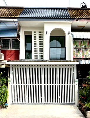 ทาวน์โฮม เขตลาดพร้าว :  ทาวน์เฮาส์รีโนเวท 2 ชั้น ซอยเสนานิคม 1
