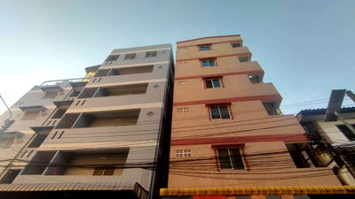 กิจการ สมุทรปราการ : ขายหอพักราคาถูก 6 ชั้น ห้องพัก 36 ห้อง ขาย 12 ล้าน มี 1 ตึก เนื้อที่ 50 ตารางวา ใกล้ตลาดนิคมบางพลี สมุทรปราการ