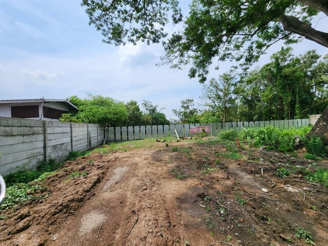 picture FOR SALE  LAND PROPERTY  19900000 BAHT. - 7/8