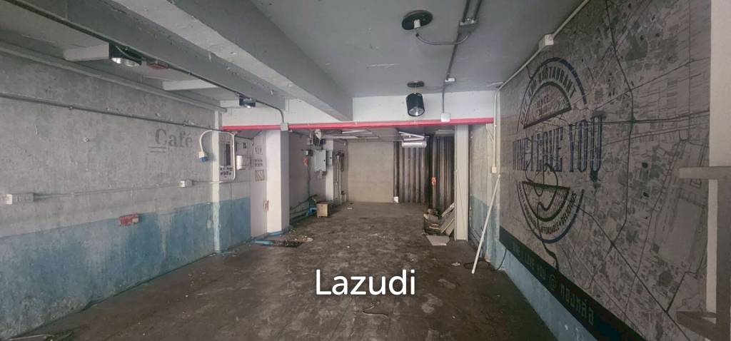 picture Prime Urban Retail Space in Khlong Toei Bangkok - 4/5