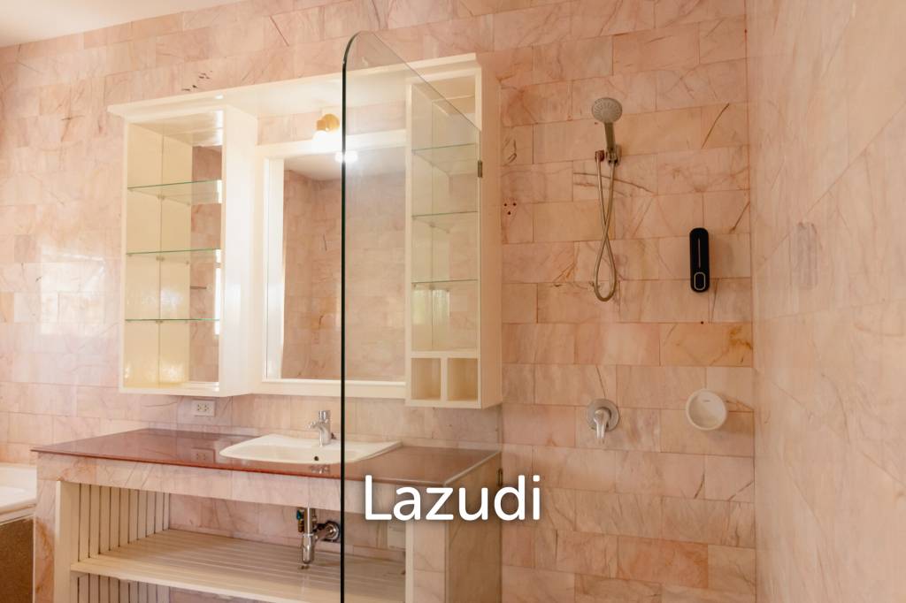 picture Stunning 2 Storey 5 Bed with 1 Rai land in City Center - 23/33