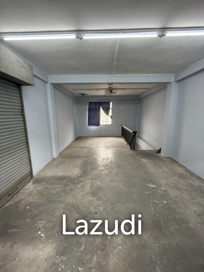 picture Prime Retail Space in Bangkoks Vibrant Chinatown - 4/6