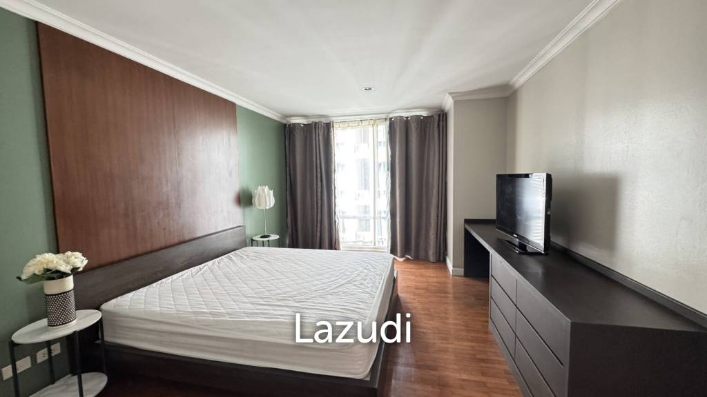 รูป Elegant 2-Bedroom Condo at Baan Siri Sukhumvit 10, Bangkok - รูปที่ 9/10