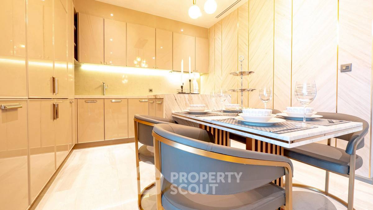 picture 2-BR Condo at KRAAM Sukhumvit 26 near BTS Phrom Phong (ID 2454285) - 2/17