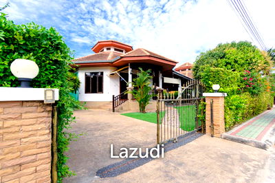 Houses for sale : Large 1 bedroom villa in luxury resort