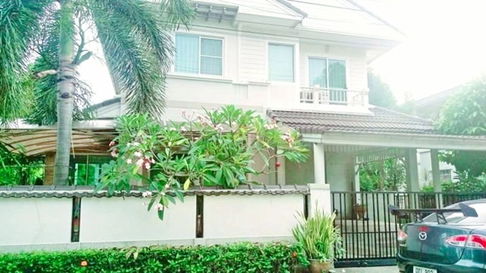 4bed Lat Krabang Road ARL Suvarnabhumi 4km. Chularat8 Hospital 1.3km. 2-story corner house for rent