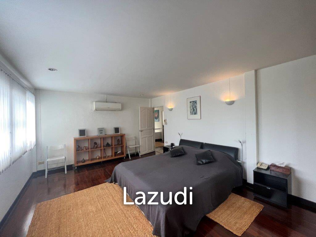 picture NEBEHARDT ROAD : 2 Storey 3 bed villa close to town and beach - 28/47