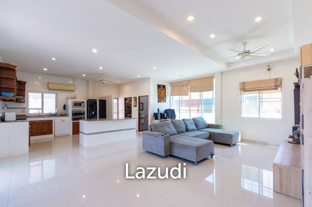 รูป SINGLE HOUSE ON SOI 88 : 4 bed on good location - รูปที่ 4/32