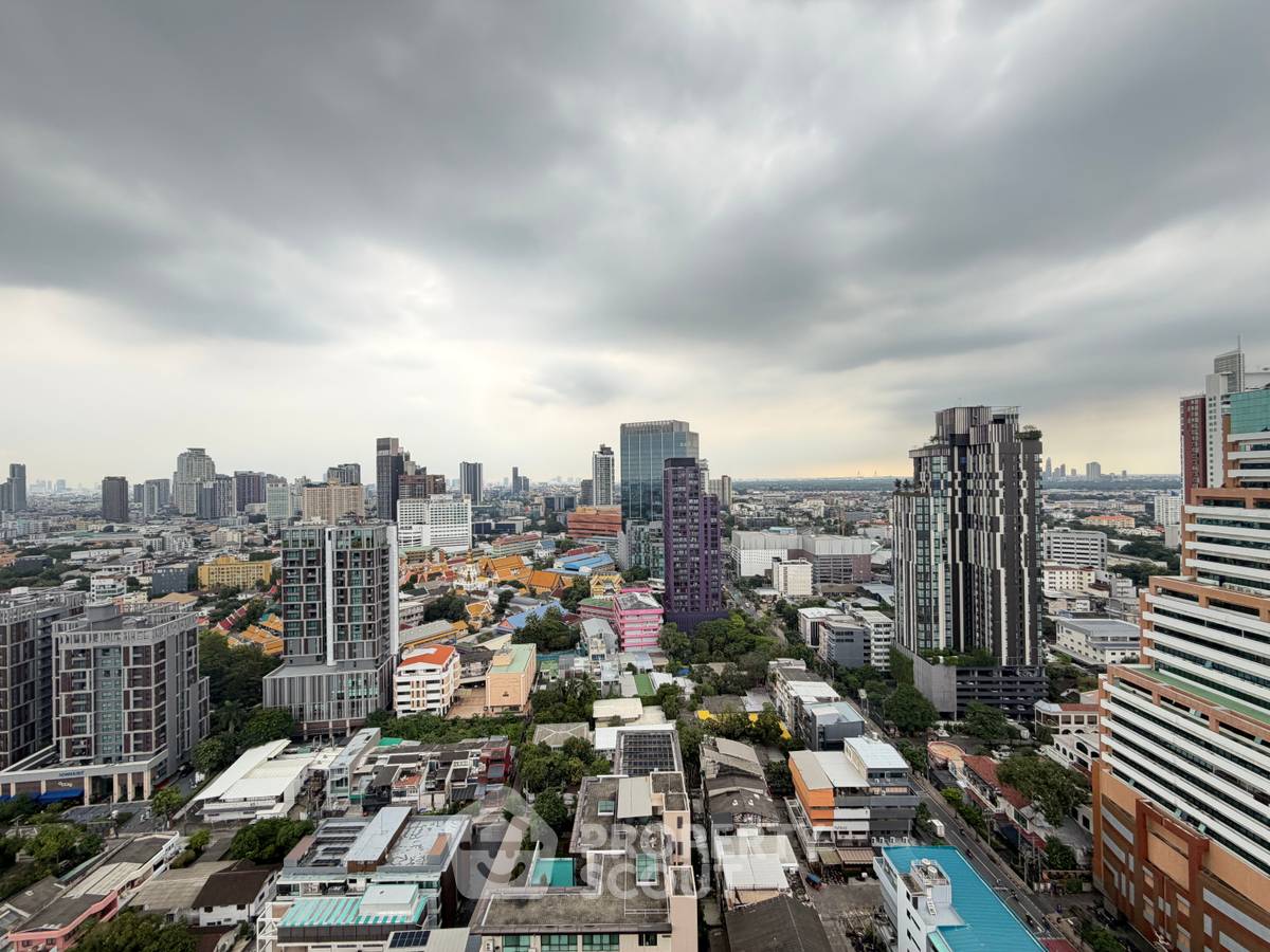 picture Studio Condo at Maru Ekkamai 2 near BTS Ekkamai (ID 2450582) - 4/5