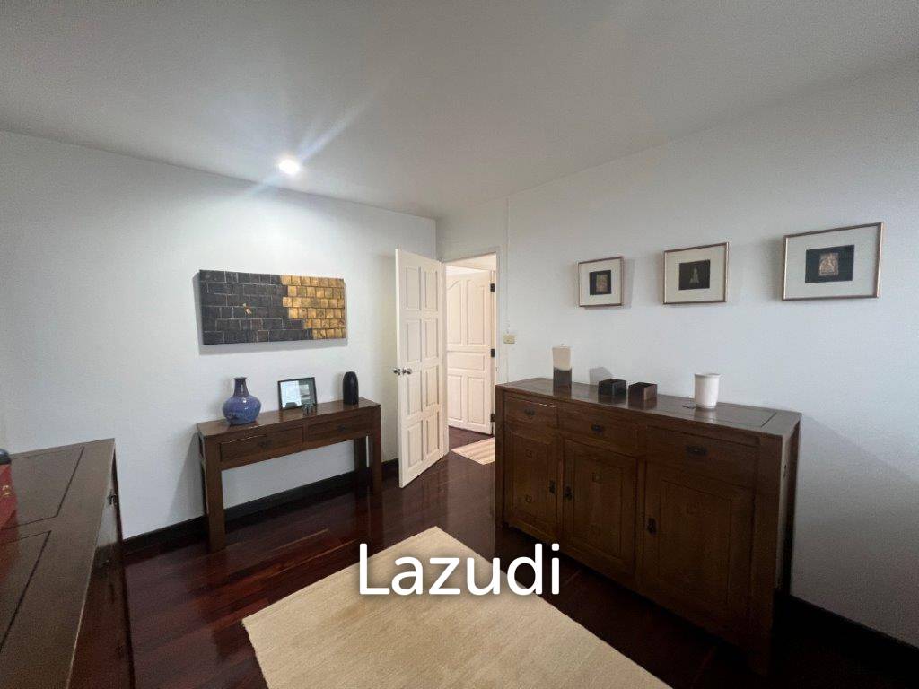 picture NEBEHARDT ROAD : 2 Storey 3 bed villa close to town and beach - 20/47