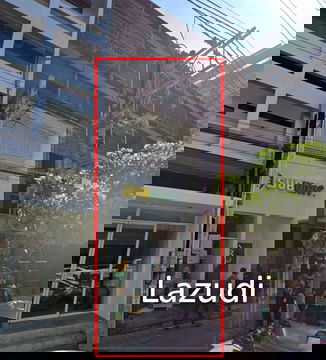 พื้นที่ค้าปลีกสไตล์โมเดิร์นทันสมัยในย่านคลองเตย กรุงเทพ