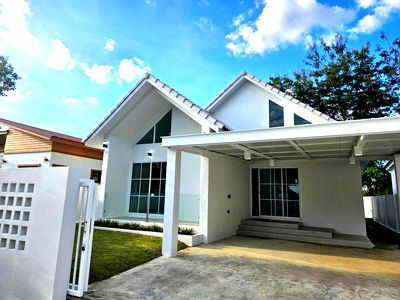 Houses for sale Chiang Mai : Single-storey detached house for sale  3 bedrooms 2 bathrooms and 1 parking.