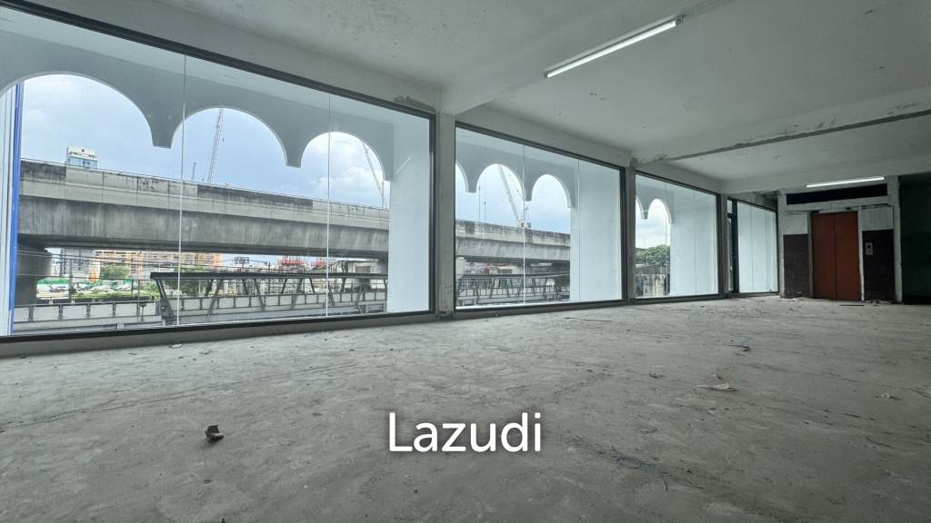 picture Prime Retail Space in Bang Na with Main Sukhumvit Access - 1/17