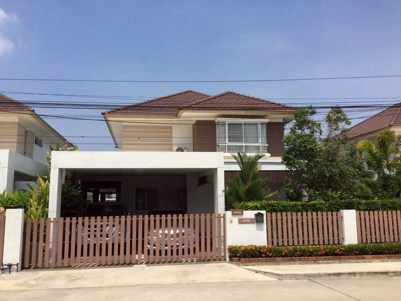 picture Two-storey detached house for sale, Baan Klang Suan project, Takhian Tia, Bang Lamung, Chonburi - 1/16