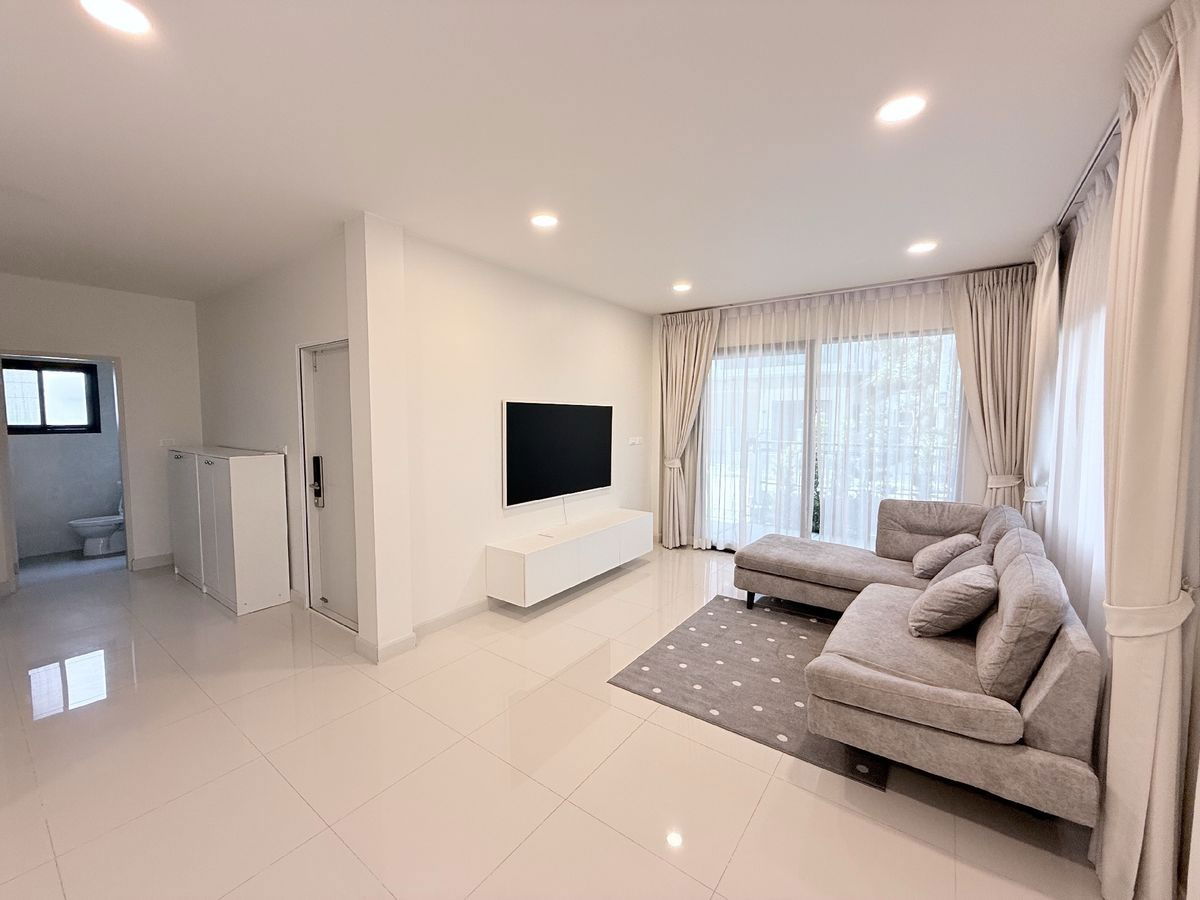 picture S919 [For Sale] Centro Bangna 💰 Price 8,900,000 baht 🚆 BTS Bangna - 7/23