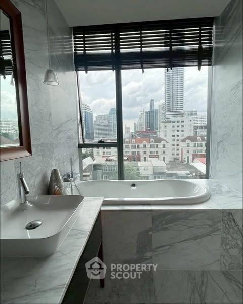 picture 2-BR Condo at Khun By Yoo near BTS Thong Lor (ID 2349758) - 3/13