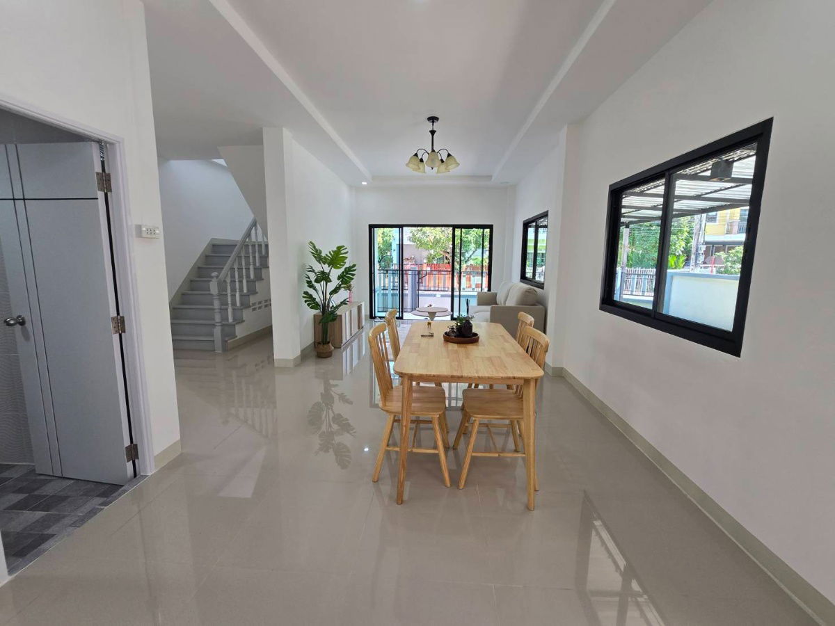 รูป บ้านเดี่ยว 2 ชั้น (หลังมุม) ทำเลดีเยี่ยม รีโนเวทใหม่ทั้งหลัง สวย กว้างขวาง หมู่บ้าน เต็มสิริ 1 ถนนมิตรไมตรี 12 คู้ฝั่งเหนือ คู้ซ้าย หนองจอก - รูปที่ 30/42