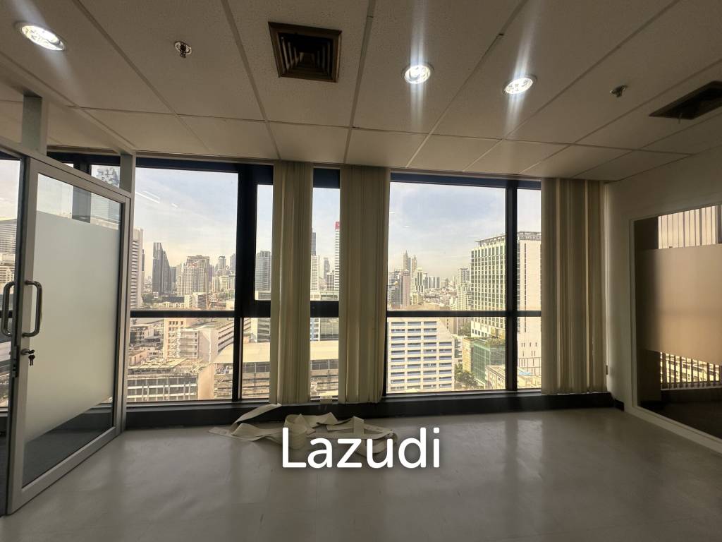 รูป พื้นที่สำนักงานให้เช่าในย่านบางรัก ถนนสุริยวงศ์ กรุงเทพ - รูปที่ 2/5